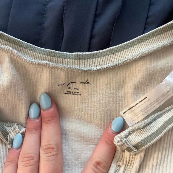 Urban Outfitters Cream Ribbed Crop T-Shirt - Picture 3 of 3